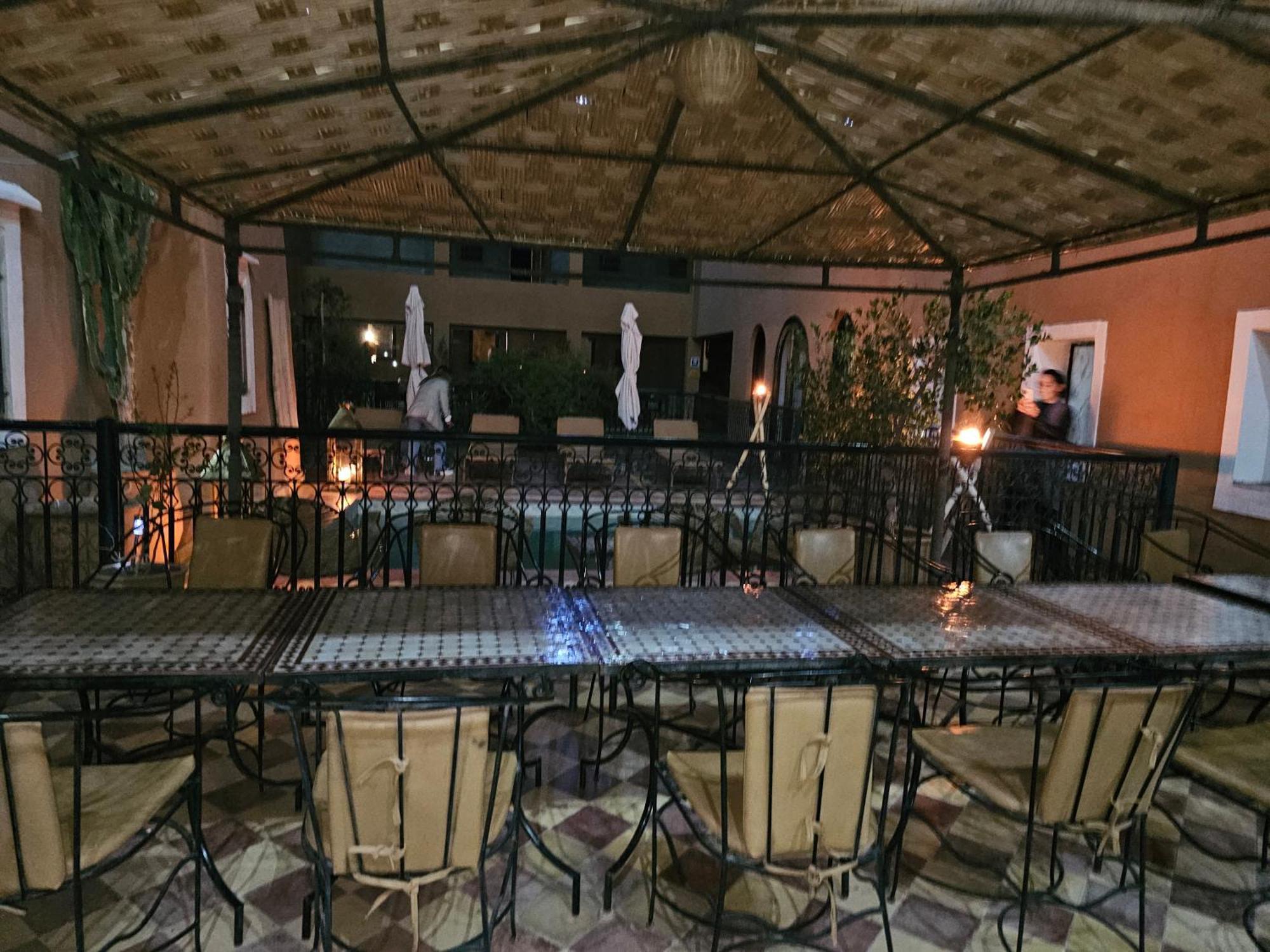 Kasbah La Cigogne Acomodação com café da manhã Ait Benhaddou Exterior foto