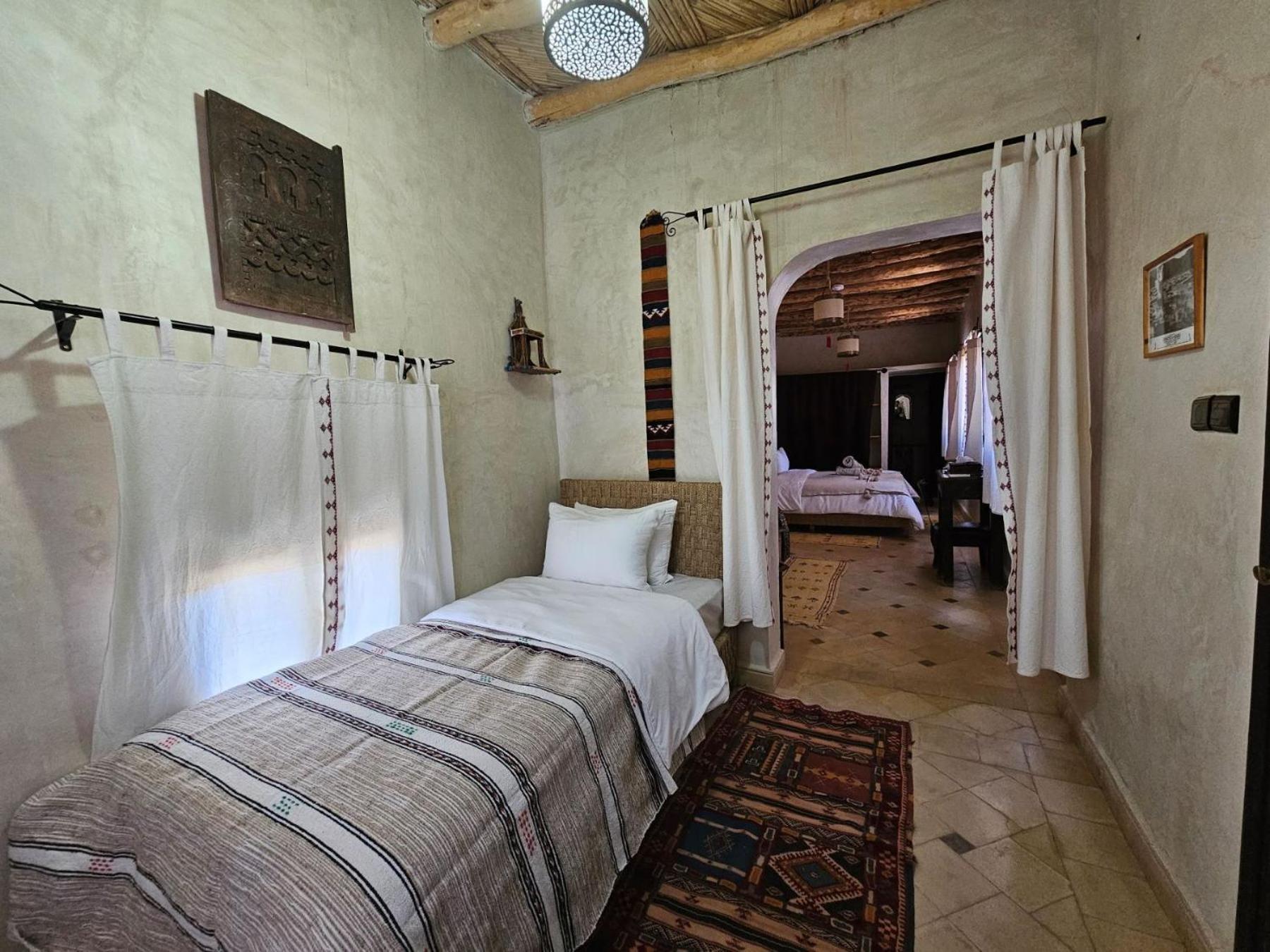 Kasbah La Cigogne Acomodação com café da manhã Ait Benhaddou Exterior foto