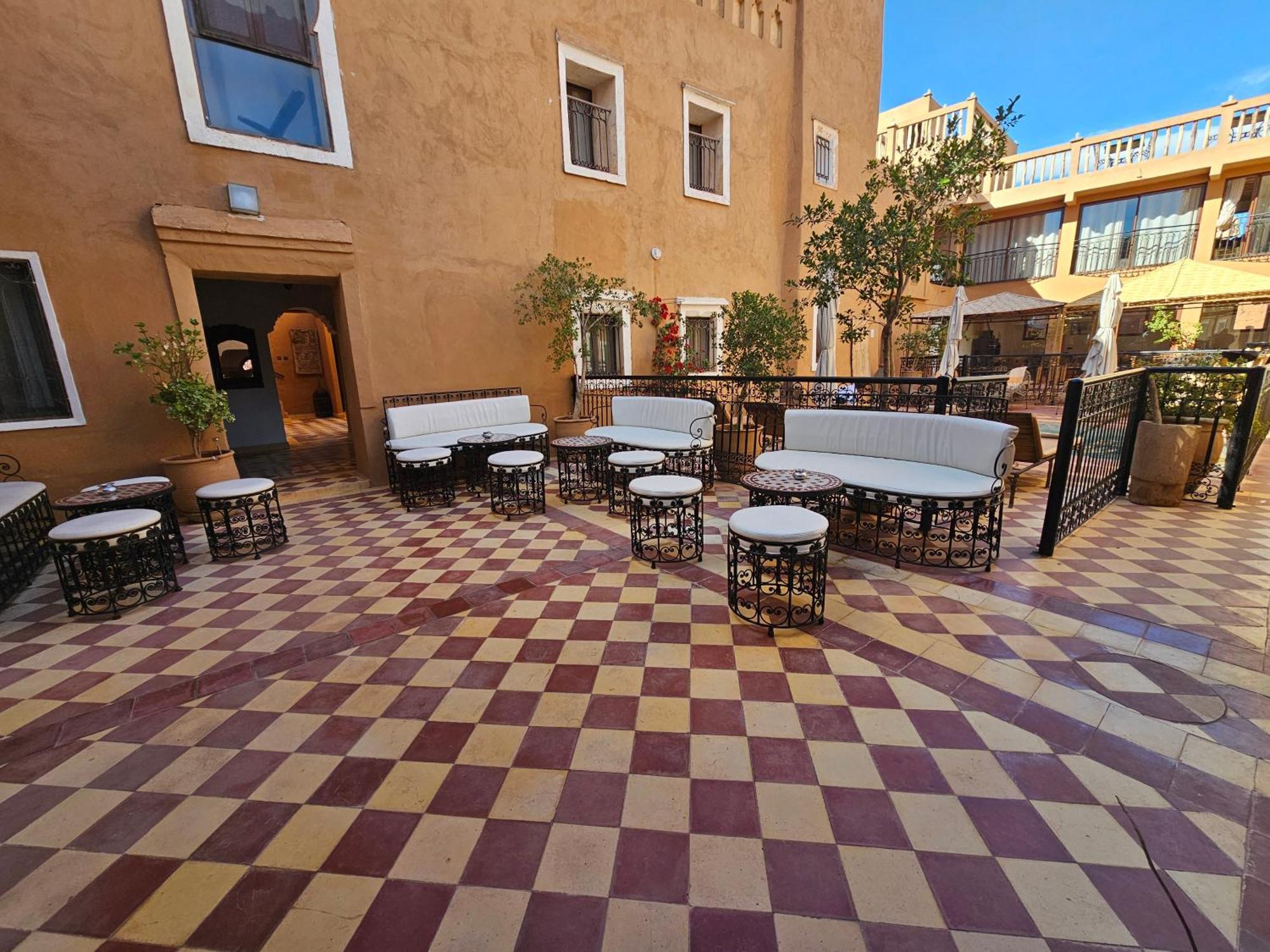 Kasbah La Cigogne Acomodação com café da manhã Ait Benhaddou Exterior foto